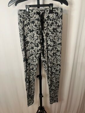 Disney Gray and Black Mickey Print Pants